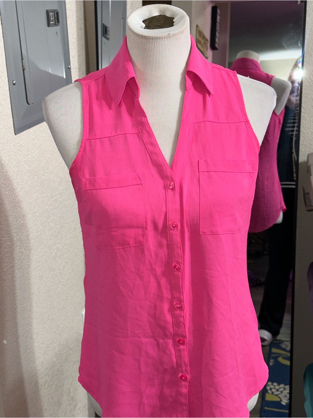 Women's Sleeveless Button-Front Blouse - Hot Pink